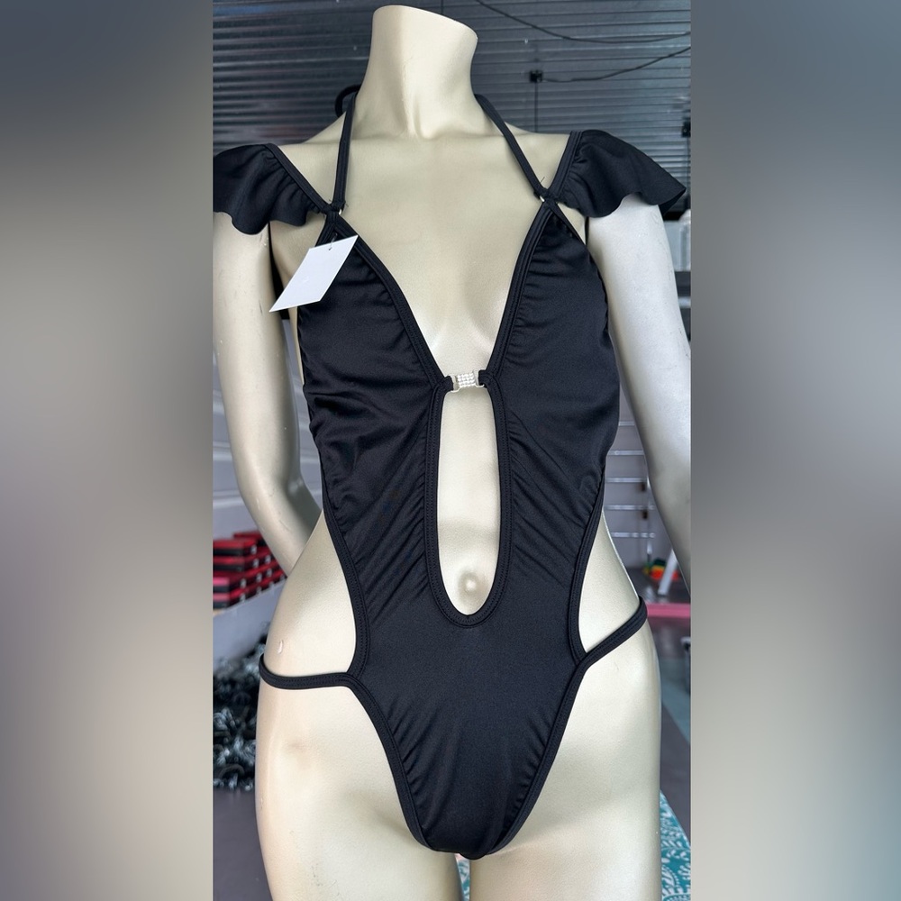 Ravewear/ Exotic Dancewear Flutter Sleeve Romper One Size NWT
